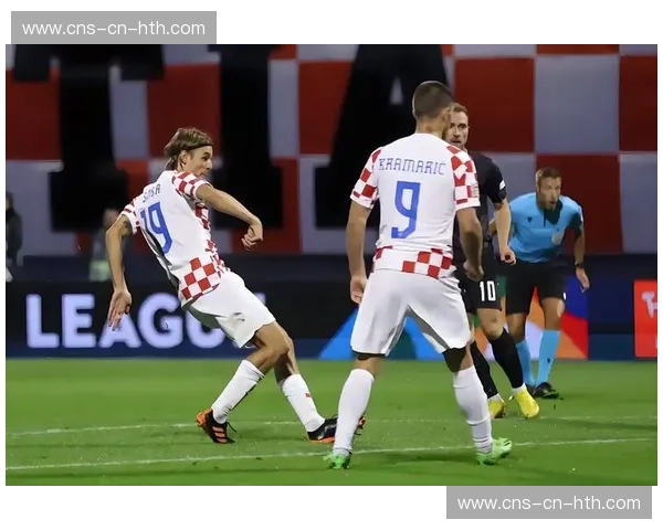 意甲战术同质化风险：7支球队效仿三中卫恐失创新活力